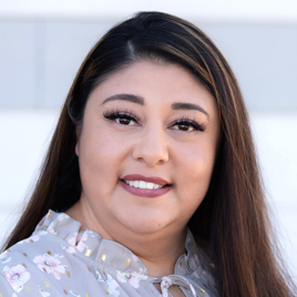 Headshot of Desari Garcia