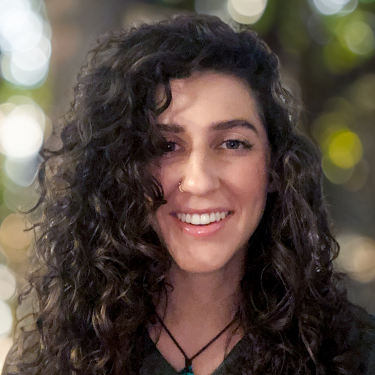 Headshot of Taryn Olivera.