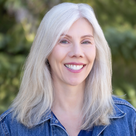 Headshot of Linda Cirrincione