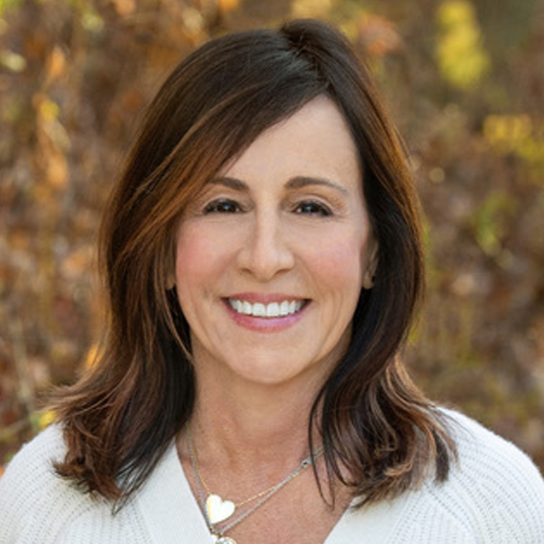 Headshot of Dr. Lisa Goldman.
